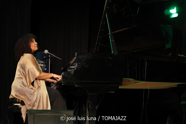New Orleans Gospel 4tet (Caixaforum Palma. 2026-01-27) Por José Luis Luna Rocafort [INSTANTZZ AKA Galería fotográfica AKA Fotoblog de jazz, impro… y algo más] - Tomajazz - New Orleans Gospel 4tet actuó en Caixaforum Palma el 27 de enero de 2026. José Luis Luna Rocafort lo retrata en INSTANTZZ
