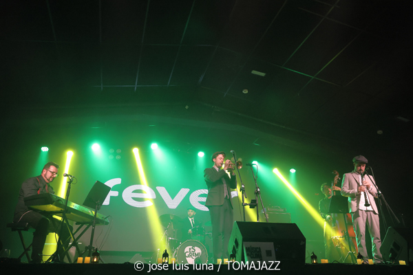 The Jazz Room (Es Gremi. Palma de Mallorca. 2025-12-16) Por José Luis Luna Rocafort [INSTANTZZ AKA Galería fotográfica AKA Fotoblog de jazz, impro… y algo más] - Tomajazz - The Jazz Room actuó en Es Gremi de Palma de Mallorca, el 16 de diciembre de 2025. José Luis Luna Rocafort lo retrata en INSTANTZZ. Con Guillermo Valero, David Romero, David Sam, Carlos Picó, Erc Barrachina