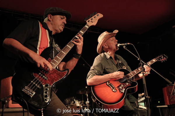 Juanito Percha & The Stingrays (Factoria de So, Santa María, Mallorca. 2026-01-23) Por José Luis Luna Rocafort [INSTANTZZ AKA Galería fotográfica AKA Fotoblog de jazz, impro… y algo más] - Tomajazz - Juanito Percha & The Stingrays actuó en Factoria de So, Santa María, Mallorca, el 23 de enero de 2026. José Luis Luna Rocafort lo retrata en INSTANTZZ. Con Juanma López "alias" Juanito Percha, Fernando Espinar, Juanma Hernández, Joan Pons