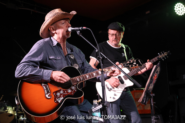 Juanito Percha & The Stingrays (Factoria de So, Santa María, Mallorca. 2026-01-23) Por José Luis Luna Rocafort [INSTANTZZ AKA Galería fotográfica AKA Fotoblog de jazz, impro… y algo más] - Tomajazz - Juanito Percha & The Stingrays actuó en Factoria de So, Santa María, Mallorca, el 23 de enero de 2026. José Luis Luna Rocafort lo retrata en INSTANTZZ. Con Juanma López "alias" Juanito Percha, Fernando Espinar, Juanma Hernández, Joan Pons