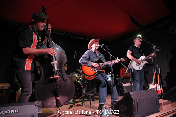 Juanito Percha & The Stingrays (Factoria de So, Santa María, Mallorca. 2026-01-23) Por José Luis Luna Rocafort [INSTANTZZ AKA Galería fotográfica AKA Fotoblog de jazz, impro… y algo más] - Tomajazz - Juanito Percha & The Stingrays actuó en Factoria de So, Santa María, Mallorca, el 23 de enero de 2026. José Luis Luna Rocafort lo retrata en INSTANTZZ. Con Juanma López "alias" Juanito Percha, Fernando Espinar, Juanma Hernández, Joan Pons