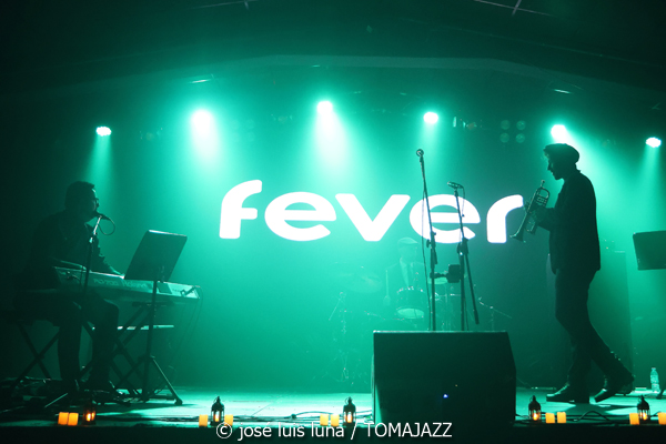 The Jazz Room (Es Gremi. Palma de Mallorca. 2025-12-16) Por José Luis Luna Rocafort [INSTANTZZ AKA Galería fotográfica AKA Fotoblog de jazz, impro… y algo más] - Tomajazz - The Jazz Room actuó en Es Gremi de Palma de Mallorca, el 16 de diciembre de 2025. José Luis Luna Rocafort lo retrata en INSTANTZZ. Con Guillermo Valero, David Romero, David Sam, Carlos Picó, Erc Barrachina