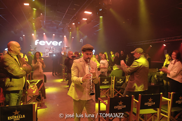 The Jazz Room (Es Gremi. Palma de Mallorca. 2025-12-16) Por José Luis Luna Rocafort [INSTANTZZ AKA Galería fotográfica AKA Fotoblog de jazz, impro… y algo más] - Tomajazz - The Jazz Room actuó en Es Gremi de Palma de Mallorca, el 16 de diciembre de 2025. José Luis Luna Rocafort lo retrata en INSTANTZZ. Con Guillermo Valero, David Romero, David Sam, Carlos Picó, Erc Barrachina