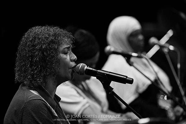 Otoño Femenino 2025 (I) Por Joan Cortès [INSTANTZZ AKA Galería fotográfica AKA Fotoblog de jazz, impro… y algo más] - Tomajazz - Un clásico en Tomajazz son los repasos estacionales de Joan Cortès en INSTANTZZ. Comenzamos con Otoño Femenino 2025 primera parte con...