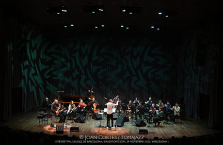 Barcelona Art Orchestra -BAO- & Miguel Zenón “Expressions” (57è Festival de Jazz de Barcelona / L’Auditori -S2OM-, 2025-11-29 / Barcelona) [09] Por Joan Cortès [INSTANTZZ AKA Galería fotográfica AKA Fotoblog de jazz, impro… y algo más] - Tomajazz - Barcelona Art Orchestra -BAO- & Miguel Zenón “Expressions” actuaron en el 57è Festival de Jazz de Barcelona 2026 en L’Auditori, el 29 de noviembre de 2025. Joan Cortès lo retrata en INSTANTZZ