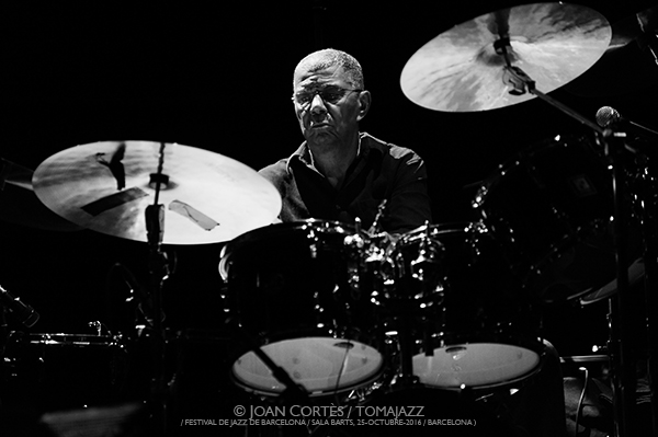 Músicos fallecidos en 2025 -un recuerdo- Por Joan Cortès [INSTANTZZ AKA Galería fotográfica AKA Fotoblog de jazz, impro… y algo más] - Tomajazz - Desde INSTANTZZ, Joan Cortès recuerda a algunos de las y los músicos fallecidos en el pasado 2025.