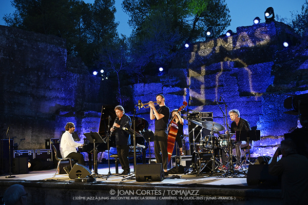 2025 en 25 imágenes -jazz, improvisación y flamenco- (primera parte) Por Joan Cortès [INSTANTZZ AKA Galería fotográfica AKA Fotoblog de jazz, impro… y algo más] - Tomajazz - 2025 en 25 imágenes -jazz, improvisación y flamenco- (primera parte) es un clásico de Joan Cortès cada inicio de año en INSTANTZZ