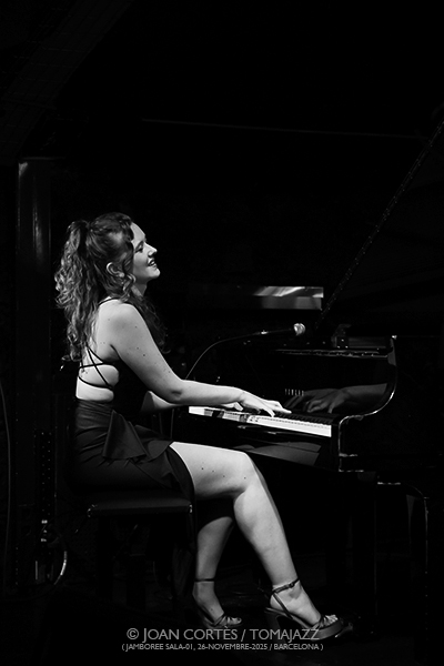 Otoño Femenino 2025 (II) Por Joan Cortès [INSTANTZZ AKA Galería fotográfica AKA Fotoblog de jazz, impro… y algo más] - Tomajazz - Un clásico en Tomajazz son los repasos estacionales de Joan Cortès en INSTANTZZ. Comenzamos con Otoño Femenino 2025 primera parte con...
