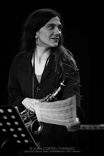 Otoño Femenino 2025 (II) Por Joan Cortès [INSTANTZZ AKA Galería fotográfica AKA Fotoblog de jazz, impro… y algo más] - Tomajazz - Un clásico en Tomajazz son los repasos estacionales de Joan Cortès en INSTANTZZ. Comenzamos con Otoño Femenino 2025 primera parte con...