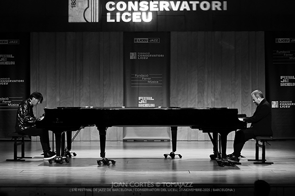 David Peña Dorantes & Moisés P. Sánchez (57è Festival de Jazz de Barcelona / Conservatori del Liceu, 2025-11-27 / Barcelona) [10] Por Joan Cortès [INSTANTZZ AKA Galería fotográfica AKA Fotoblog de jazz, impro… y algo más] - Tomajazz - David Peña Dorantes & Moisés P. Sánchez actuaron en el 59è Festival de Jazz de Barcelona en el Conservatori del Liceu, el 27 de noviembre de 2025. Joan Cortès lo relata en INSTANTZZ