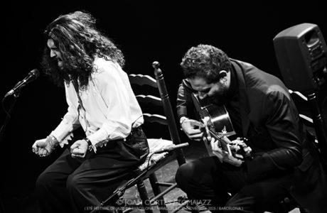 Israel Fernández & Diego del Morao (57è Festival de Jazz de Barcelona / Paral•lel 62, 2025-11-26 / Barcelona) [07] Por Joan Cortès [Flamencuras AKA INSTANTZZ AKA Galería fotográfica AKA Fotoblog de jazz, impro… y algo más] - Tomajazz - Israel Fernández & Diego del Morao actuaron en el 57è Festival de Jazz de Barcelona en Paral•lel 62, el 26 de noviembre de 2025. Joan Cortès lo retrata en las Flamencuras de INSTANTZZ