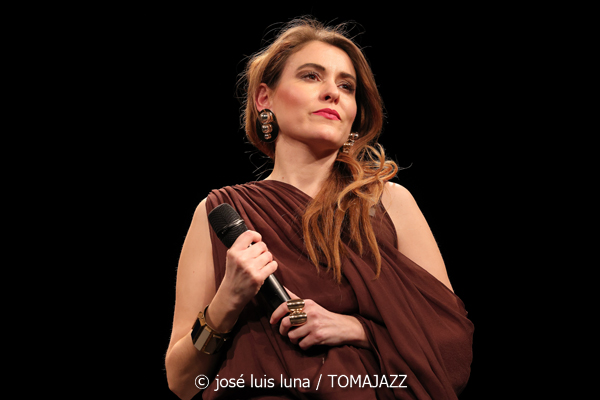 Voicello Ecleptic Quartet (Teatre Maruja Alfaro - Mar i Terra. Palma. 2026-01-31) Por José Luis Luna Rocafort [INSTANTZZ AKA Galería fotográfica AKA Fotoblog de jazz, impro… y algo más] - Tomajazz - Voicello Ecleptic Quartet actuó en Teatre Maruja Alfaro de Palma, el 31 de enero de 2026. José Luis Luna Rocafort lo retrata en INSTANTZZ. Actuaron Carme Garí, Biel Fiol, Malena Moncadas, Miquel Marqués