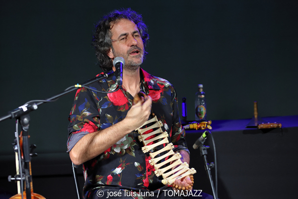 Fetén Fetén (Sala Zero. Es Gremi. Palma. 2026-01-30) Por José Luis Luna Rocafort [INSTANTZZ AKA Galería fotográfica AKA Fotoblog de jazz, impro… y algo más] - Tomajazz - Fetén Fetén actuó en Es Gremi, Palma., el 30 de enero de 2026. José Luis Luna Rocafort lo retrata en INSTANTZZ. Actuaron Diego Galaz, Jorge Arribas