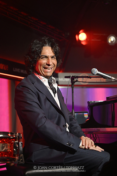Diego Amador “Ébano & Marfil” (Jamboree-03, 2025-12-12 / Barcelona) Por Joan Cortès [Flamencuras AKA INSTANTZZ AKA Galería fotográfica AKA Fotoblog de jazz, impro… y algo más] - Tomajazz