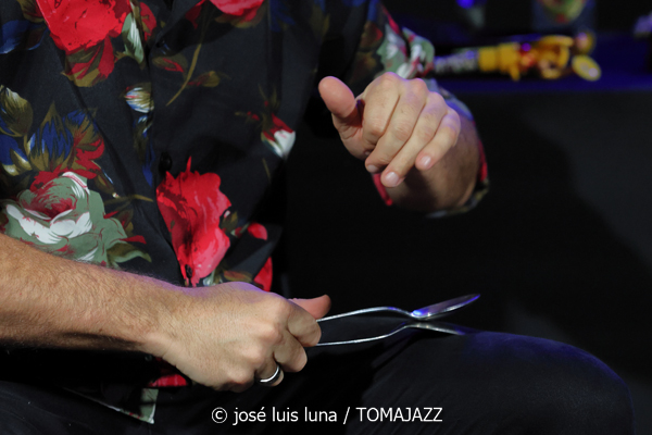 Fetén Fetén (Sala Zero. Es Gremi. Palma. 2026-01-30) Por José Luis Luna Rocafort [INSTANTZZ AKA Galería fotográfica AKA Fotoblog de jazz, impro… y algo más] - Tomajazz - Fetén Fetén actuó en Es Gremi, Palma., el 30 de enero de 2026. José Luis Luna Rocafort lo retrata en INSTANTZZ. Actuaron Diego Galaz, Jorge Arribas