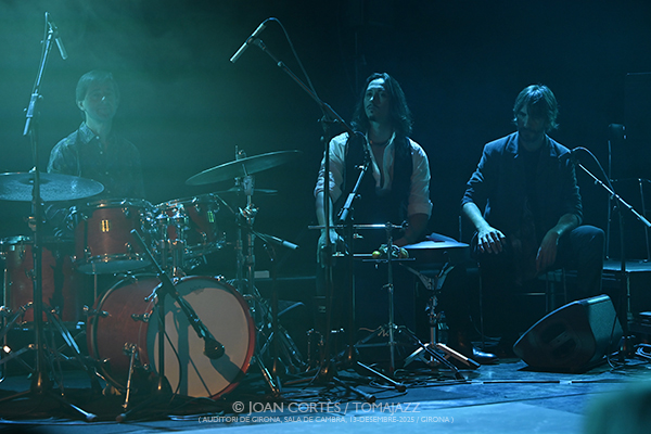 Chano Domínguez Sextet & Girona Jazz Project Big Band “De Cai a New Orleans” (Auditori de Girona, 2025-12-13 / Girona) Por Joan Cortès [INSTANTZZ AKA Galería fotográfica AKA Fotoblog de jazz, impro… y algo más] - Tomajazz - Chano Domínguez Sextet & Girona Jazz Project Big Band “De Cai a New Orleans” actuó el 13 de diciembre de 2025 en el Auditori de Girona. Joan Cortès lo retrata en INSTANTZZ. Actuaron