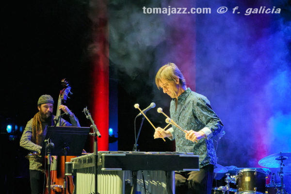 Marc Miralta «Flamenco vibes» (Auditorio La Colina, Sabiñánigo, Huesca. 2026-02-13) Por Fabio Galicia [INSTANTZZ AKA Galería fotográfica AKA Fotoblog de jazz, impro… y algo más] - Tomajazz - Marc Miralta «Flamenco vibes» actuó en el Auditorio La Colina de Sabiñánigo, en Huesca el 13 de febrero de 2026. Fabio Galicia lo retrata en INSTANTZZ. Actuaron Marc Miralta, Pedro Javier González, Manel Fortià, Shayan Fathi 