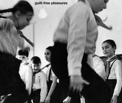 Simon Nabatov Trio: Guilt-free Pleasures (Simon Nabatov; 2026) Por Carlos Lara [Grabación de jazz] - Tomajazz - Guilt-free Pleasures (Simon Nabatov; 2026) es lo nuevo de Simon Nabatov Trio. Carlos Lara repasa la grabación. Con Simon Nabatov, Roger Kintopf, Dominik Mahnig