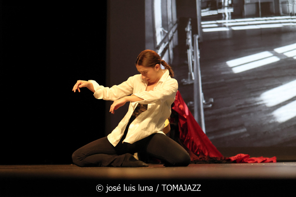 Alicia Gibert (V Festival Paco de Lucía 2026. Teatre Xesc Forteza. 2026-03-17) Por José Luis Luna Rocafort [Flamencuras AKA INSTANTZZ AKA Galería fotográfica AKA Fotoblog de jazz, impro… y algo más] - Tomajazz - Alicia Gibert fue la Ganadora III Beca Jóvenes Talentos, V Festival Paco de Lucía 2026. Teatre Xesc Forteza. 2026-03-17) Por José Luis Luna Rocafort [Flamencuras AKA INSTANTZZ