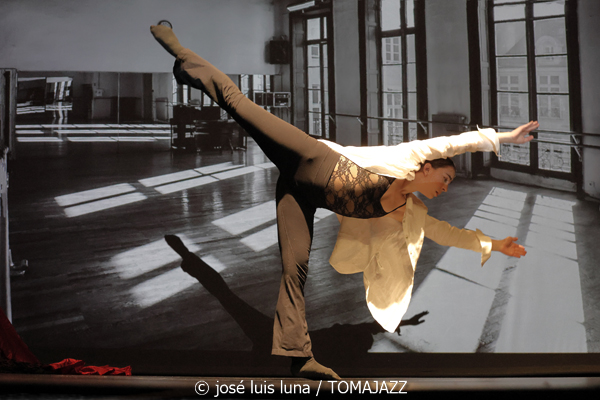 Alicia Gibert (V Festival Paco de Lucía 2026. Teatre Xesc Forteza. 2026-03-17) Por José Luis Luna Rocafort [Flamencuras AKA INSTANTZZ AKA Galería fotográfica AKA Fotoblog de jazz, impro… y algo más] - Tomajazz - Alicia Gibert fue la Ganadora III Beca Jóvenes Talentos, V Festival Paco de Lucía 2026. Teatre Xesc Forteza. 2026-03-17) Por José Luis Luna Rocafort [Flamencuras AKA INSTANTZZ