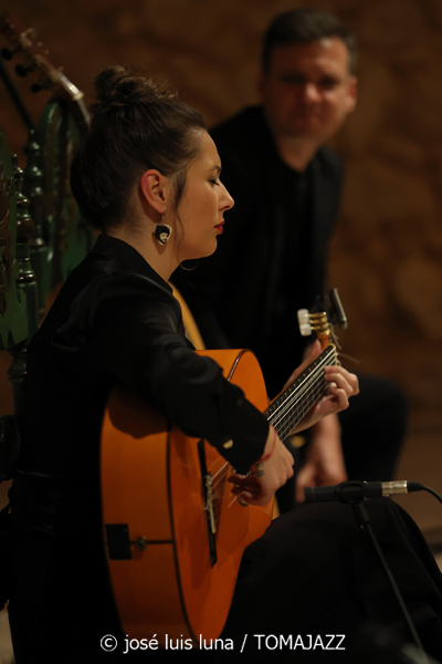Mercedes Luján (V Festival Paco de Lucía 2026. Es Baluard Museu, Palma. 2026-03-19) Por José Luis Luna Rocafort [Flamencuras AKA INSTANTZZ AKA Galería fotográfica AKA Fotoblog de jazz, impro… y algo más] - Tomajazz - Mercedes Luján (V Festival Paco de Lucía 2026. Es Baluard Museu, Palma. 2026-03-19) Por José Luis Luna Rocafort [Flamencuras AKA INSTANTZZ