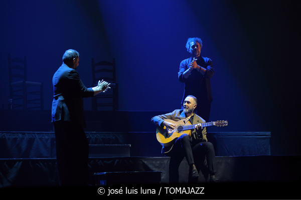 María Terremoto (V Festival Paco de Lucía 2026. Teatre Principal de Palma. 2026-03-13) Por José Luis Luna Rocafort [Flamencuras AKA INSTANTZZ AKA Galería fotográfica AKA Fotoblog de jazz, impro… y algo más] - Tomajazz - María Terremoto actuó en el V Festival Paco de Lucía 2026 en el Teatre Principal de Palma, el 13 de marzo de 2026. José Luis Luna Rocafort lo retrata en las Flamencuras de INSTANTZZ. Con María Terremoto, Nono Jero, Manuel Cantatore, Juan Diego: compás Artista invitada: Mala Rodríguez