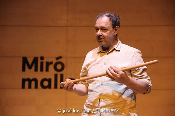 Úrsula Pomar - Toni Vich (V Festival Paco de Lucía 2026. Fundació Pilar i Joan Miró, Palma. 2026-03-21) Por José Luis Luna Rocafort [INSTANTZZ AKA Galería fotográfica AKA Fotoblog de jazz, impro… y algo más] - Tomajazz - Úrsula Pomar - Toni Vich actuaron en el V Festival Paco de Lucía 2026, el 21 de marzo de 2026. José Luis Luna Rocafort lo retrata en INSTANTZZ. Actuaron Úrsula Pomar, Toni Vich, Ángel Ramos