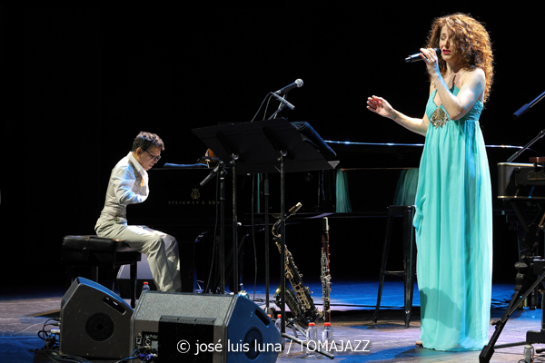 Paquito D'Rivera Trío (Auditorium de Palma. 2026-03-20) Por José Luis Luna Rocafort [INSTANTZZ AKA Galería fotográfica AKA Fotoblog de jazz, impro… y algo más] - Tomajazz - Paquito D'Rivera Trío actuó en el Auditorium de Palma el 20 de marzo de 2026. José Luis Luna Rocafort lo retrata en INSTANTZZ. Con Paquito D'Rivera, Pepe Rivero, Sebastián Laverde, Ángela Cervantes