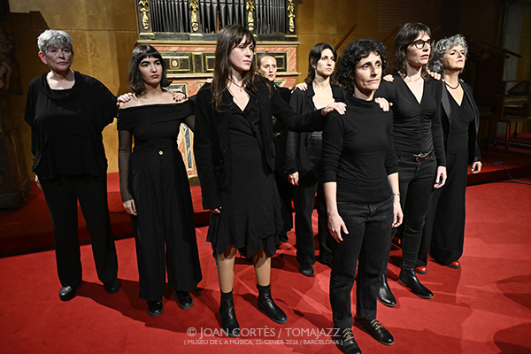 Veus Lliures “Relat” (Cicle Guitarres / Museu de la Música, 2026-01-15 / Barcelona) Por Joan Cortès [INSTANTZZ AKA Galería fotográfica AKA Fotoblog de jazz, impro… y algo más] - Tomajazz - Veus Lliures “Relat” actuó en el Cicle Guitarres del Museu de la Música de Barcelona, el 15 de enero de 2026. Joan Cortès lo retrata en INSTANTZZ