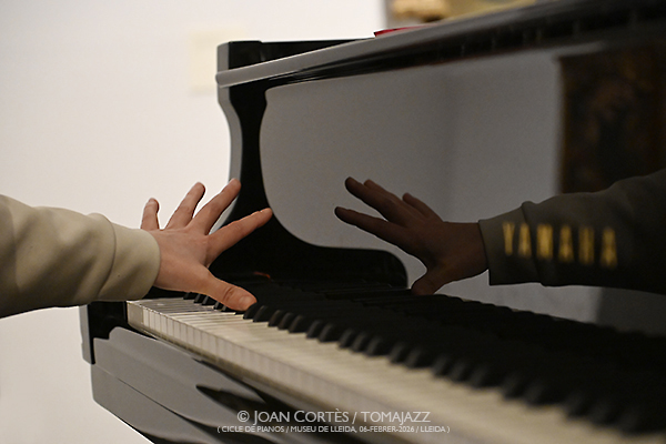 Jordina Millà & Vasco Trilla (Cicle Piano / Museu de Lleida, 2026-02-06 / Barcelona) Por Joan Cortès [INSTANTZZ AKA Galería fotográfica AKA Fotoblog de jazz, impro… y algo más] - Tomajazz - Jordina Millà & Vasco Trilla actuaron en el Cicle Piano en el Museu de Lleida, el 6 de febrero de 2026-02-06 / Barcelona) Por Joan Cortès [INSTANTZZ