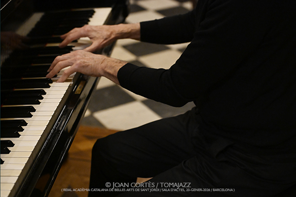 Josep-Maria Balanyà “Undress & Fly” (Clàsssica a la Reial Acadèmia / RACBASJ, 2026-01-20 / Barcelona) Por Joan Cortès [INSTANTZZ AKA Galería fotográfica AKA Fotoblog de jazz, impro… y algo más] - Tomajazz