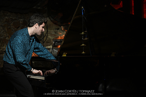 Marco Mezquida (25 aniversario Club de Jazz / Jamboree-01, 2026-02-14 / Barcelona) [y III] Por Joan Cortès [INSTANTZZ AKA Galería fotográfica AKA Fotoblog de jazz, impro… y algo más] - Tomajazz - Marco Mezquida actuó en Jamboree en la celebración CDJ25, el 14 de febrero de 2026. Joan Cortès lo retrata en INSTANTZZ