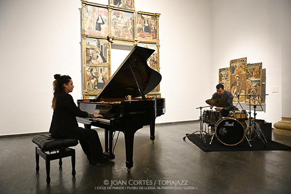 Jordina Millà & Vasco Trilla (Cicle Piano / Museu de Lleida, 2026-02-06 / Barcelona) Por Joan Cortès [INSTANTZZ AKA Galería fotográfica AKA Fotoblog de jazz, impro… y algo más] - Tomajazz - Jordina Millà & Vasco Trilla actuaron en el Cicle Piano en el Museu de Lleida, el 6 de febrero de 2026-02-06 / Barcelona) Por Joan Cortès [INSTANTZZ