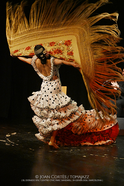 Lucía La Bronce (El Dorado sfb / Centre Cívic Parc Sandaru, 2026-01-29 / Barcelona) Por Joan Cortès [Flamencuras AKA INSTANTZZ AKA Galería fotográfica AKA Fotoblog de jazz, impro… y algo más] - Tomajazz - Lucía La Bronce actuó en El Dorado sfb de Barcelona, el 19 de enero de 2025. Joan Cortès la retrata en las Flamencuras de INSTANTZZ. Actuaron Lucía La Bronce, Manuel Pajares, Daniel Mejía “El Carqui” 