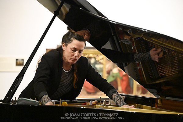 Jordina Millà & Vasco Trilla (Cicle Piano / Museu de Lleida, 2026-02-06 / Barcelona) Por Joan Cortès [INSTANTZZ AKA Galería fotográfica AKA Fotoblog de jazz, impro… y algo más] - Tomajazz - Jordina Millà & Vasco Trilla actuaron en el Cicle Piano en el Museu de Lleida, el 6 de febrero de 2026-02-06 / Barcelona) Por Joan Cortès [INSTANTZZ