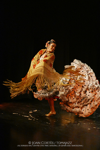Lucía La Bronce (El Dorado sfb / Centre Cívic Parc Sandaru, 2026-01-29 / Barcelona) Por Joan Cortès [Flamencuras AKA INSTANTZZ AKA Galería fotográfica AKA Fotoblog de jazz, impro… y algo más] - Tomajazz - Lucía La Bronce actuó en El Dorado sfb de Barcelona, el 19 de enero de 2025. Joan Cortès la retrata en las Flamencuras de INSTANTZZ. Actuaron Lucía La Bronce, Manuel Pajares, Daniel Mejía “El Carqui” 