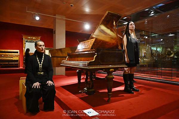 Veus Lliures “Relat” (Cicle Guitarres / Museu de la Música, 2026-01-15 / Barcelona) Por Joan Cortès [INSTANTZZ AKA Galería fotográfica AKA Fotoblog de jazz, impro… y algo más] - Tomajazz - Veus Lliures “Relat” actuó en el Cicle Guitarres del Museu de la Música de Barcelona, el 15 de enero de 2026. Joan Cortès lo retrata en INSTANTZZ