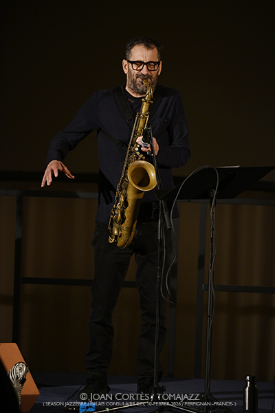Francesco Bearzatti & Federico Casagrande (Season Jazzèbre / Palais Consulaire CCI, 2026-02-10 / Perpignan -France-) Por Joan Cortès [INSTANTZZ AKA Galería fotográfica AKA Fotoblog de jazz, impro… y algo más] - Tomajazz - Francesco Bearzatti & Federico Casagrande actuaron en Season Jazzèbre en Perpignan, Francia, el 10 de febrero de 202/ Palais Consulaire CCI, 2026-02-10 / Perpignan -France-) Por Joan Cortès [INSTANTZZ