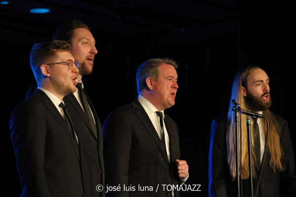 Ringmasters (Caixaforum Palma. 2026-04-14) Por José Luis Luna Rocafort [INSTANTZZ AKA Galería fotográfica AKA Fotoblog de jazz, impro… y algo más] - Tomajazz - Ringmasters actuó en Caixaforum Palma, el 14 de abril de 2026. José Luis Luna Rocafort retrata el concierto en INSTANTZZ. Con Jakob Stenberg, Víctor Nilsson, Didier Linder