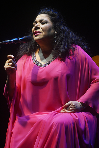 La Macanita (Flamenc-ON 2026 / Teatre Sagarra, 2026-03-14 / Santa Coloma de Gramanet -Barcelona-) [y II] Por Joan Cortès [Flamencuras AKA INSTANTZZ AKA Galería fotográfica AKA Fotoblog de jazz, impro… y algo más] - Tomajazz - La Macanita actuó en Flamenc-ON 2026, en Santa Coloma de Gramanet -Barcelona-, el 14 de marzo de 2026. Joan Cortès lo retrata en las Flamencuras de INSTANTZZ. Actuaron La Macanita, José Valencia, Chicharito de Jérez, Manuel Macano 