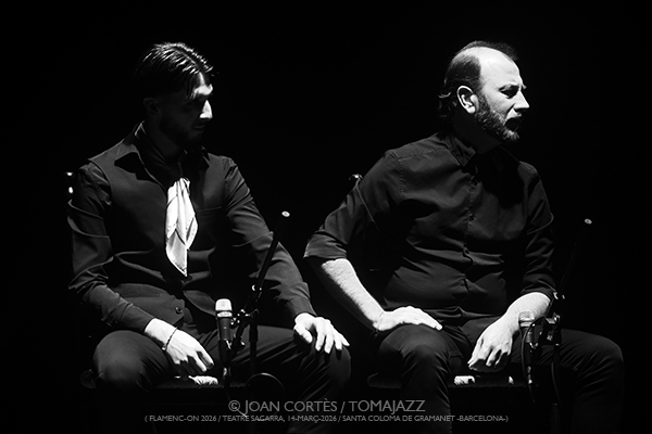 Duquende (Flamenc-ON 2026 / Teatre Sagarra, 2026-03-14 / Santa Coloma de Gramenet -Barcelona-) [I] Por Joan Cortès [Flamencuras AKA INSTANTZZ AKA Galería fotográfica AKA Fotoblog de jazz, impro… y algo más] - Tomajazz - Duquende actuó en Flamenc-ON 2026 de Santa Coloma de Gramenet, Barcelona, el 14 de marzo de 2026. Joan Cortès lo retrata en las Flamencuras de INSTANTZZ. Actuaron Duquende, José Andrés Cortés, Juan Mateos, Diego Amaya, Sergio de Finizio 