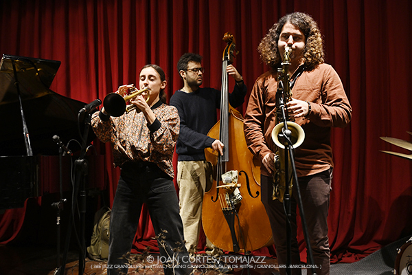 Alba Careta Group “Panical” (36è Jazz Granollers Festival / Casino, 2026-02-27 / Granollers -Barcelona-) [II] Por Joan Cortès [INSTANTZZ AKA Galería fotográfica AKA Fotoblog de jazz, impro… y algo más] - Tomajazz - Alba Careta Group “Panical” actuó en el 36è Jazz Granollers Festival, el 27 de febrero de 2026. Joan Cortès lo retrata en INSTANTZZ. Alba Careta Group “Panical” son Alba Careta, Lucas Martínez, Roger Santacana, Giuseppe Campisi, Jordi Pallarés 