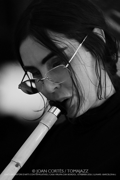 INSTANTZZ: Invierno Femenino 2025-26 (I) Por Joan Cortès [INSTANTZZ AKA Galería fotográfica AKA Fotoblog de jazz, impro… y algo más] - Tomajazz - Un clásico de Joan Cortés en Tomajazz son sus especiales Invierno Femenino, de 2025-26 en esta ocasión. Con