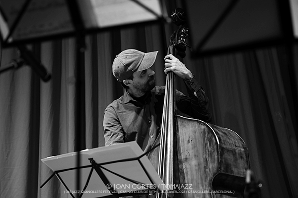 Joan Sanmartí 5t (36è Jazz Granollers Festival 2026/ Casino, 2026-02-20 / Granollers -Barcelona-) [I] Por Joan Cortès [INSTANTZZ AKA Galería fotográfica AKA Fotoblog de jazz, impro… y algo más] - Tomajazz - Joan Sanmartí 5t actuó en el 36è Jazz Granollers Festival 2026, el 20 de febrero de 2026. Joan Cortès lo retrata en INSTANTZZ. Joan Sanmartí 5t son Joan Sanmartí, Gabriel Amargant, Pau Domènech, Marc Cuevas, Joan Vidal 