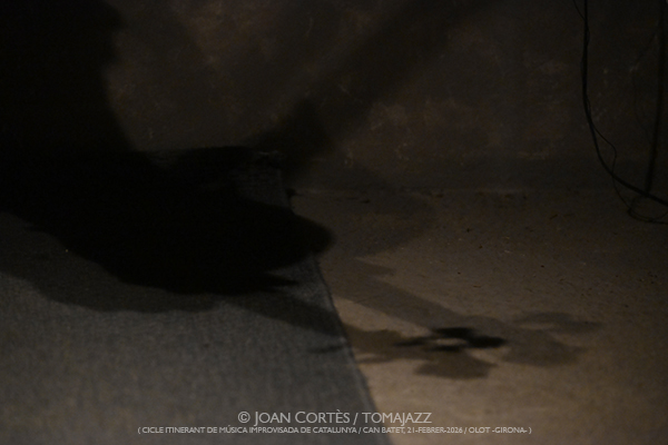 Luz Prado (CIMIC-2026 / Can Batet, 2026-02-21 / Olot -Girona-) [II] Por Joan Cortès [INSTANTZZ AKA Galería fotográfica AKA Fotoblog de jazz, impro… y algo más] - Tomajazz - Luz Prado actuó en CIMIC-2026 en Can Batet en Girona, el 21 de febrero de 2026. Joan Cortès INSTANTZZ