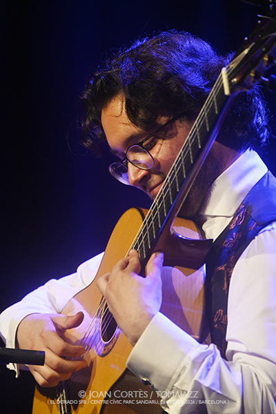 David de Arahal “Avenida de los Cisnes” (El Dorado sfb / CCPS, 2026-02-26 / Barcelona) Por Joan Cortès [Flamencuras AKA INSTANTZZ AKA Galería fotográfica AKA Fotoblog de jazz, impro… y algo más] - Tomajazz - David de Arahal “Avenida de los Cisnes” actuó en El Dorado sfb, Barcelona, el 26 de febrero de 2026. Joan Cortès lo retrata en las Flamencuras de INSTANTZZ