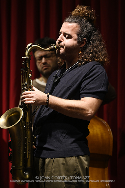 Alba Careta Group “Panical” (36è Jazz Granollers Festival / Casino, 2026-02-27 / Granollers -Barcelona-) [II] Por Joan Cortès [INSTANTZZ AKA Galería fotográfica AKA Fotoblog de jazz, impro… y algo más] - Tomajazz - Alba Careta Group “Panical” actuó en el 36è Jazz Granollers Festival, el 27 de febrero de 2026. Joan Cortès lo retrata en INSTANTZZ. Alba Careta Group “Panical” son Alba Careta, Lucas Martínez, Roger Santacana, Giuseppe Campisi, Jordi Pallarés 