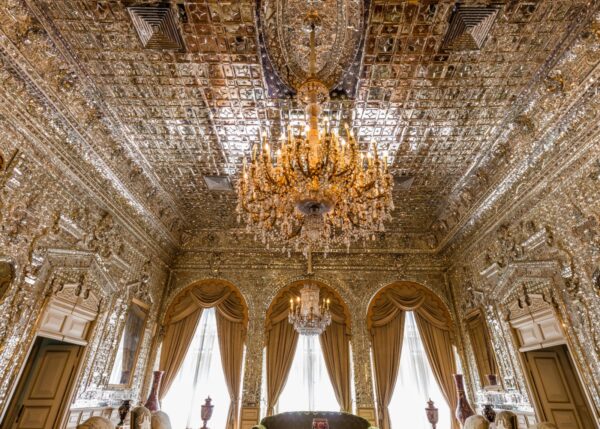 Teherán era una fiesta… y Vlady Bas estaba invitado. Por Chema García [Escrito de jazz AKA El Rincón de Chema] [Abril de 2026] - Tomajazz - Teherán era una fiesta… y Vlady Bas estaba invitado. Es la entrega de abril de 2026 de Chema García en El Rincón de Chema