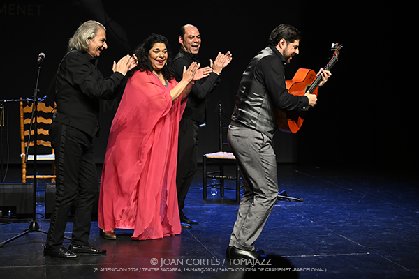 La Macanita (Flamenc-ON 2026 / Teatre Sagarra, 2026-03-14 / Santa Coloma de Gramanet -Barcelona-) [y II] Por Joan Cortès [Flamencuras AKA INSTANTZZ AKA Galería fotográfica AKA Fotoblog de jazz, impro… y algo más] - Tomajazz - La Macanita actuó en Flamenc-ON 2026, en Santa Coloma de Gramanet -Barcelona-, el 14 de marzo de 2026. Joan Cortès lo retrata en las Flamencuras de INSTANTZZ. Actuaron La Macanita, José Valencia, Chicharito de Jérez, Manuel Macano 