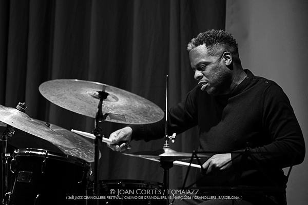 Lage Lund Trio (36è Jazz Granollers Festival / Casino, 2026-03-13 / Granollers -Barcelona-) [y III] Por Joan Cortès [INSTANTZZ AKA Galería fotográfica AKA Fotoblog de jazz, impro… y algo más] - Tomajazz - Lage Lund Trio actuó en el 36è Jazz Granollers Festival, el 13 de marzo de 2026. Joan Cortès lo retrata en INSTANTZZ. Lage Lund Trio son Lage Lund, Orlando Le Fleming, Greg Hutchinson